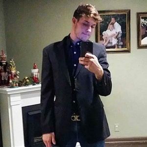 Meet your Posher, Nicholas